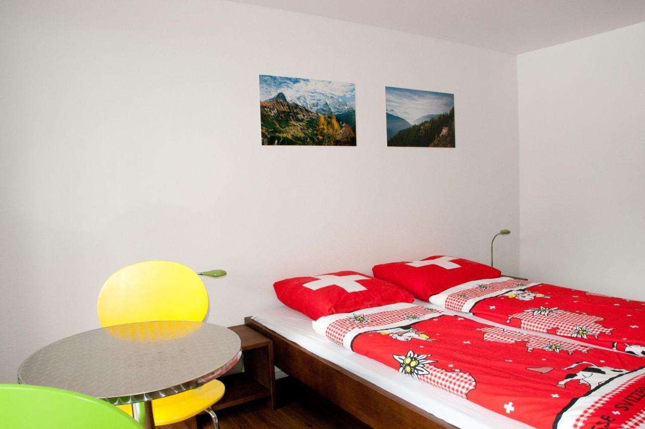Valley Hostel Лаутербрунен Екстериор снимка