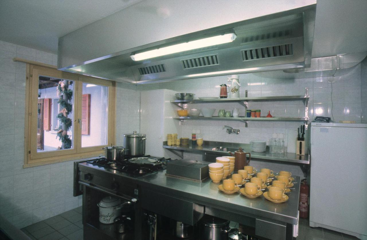 Valley Hostel Лаутербрунен Екстериор снимка