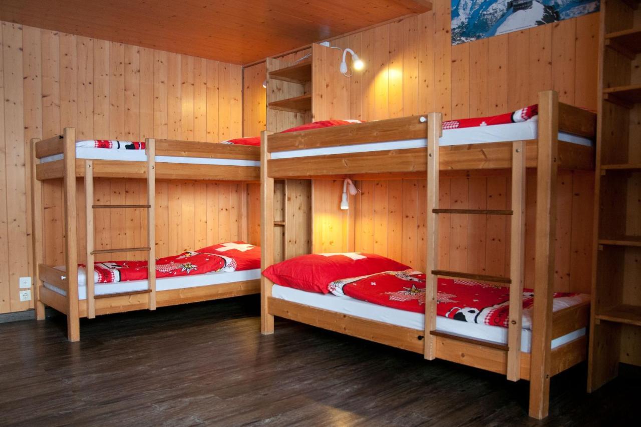 Valley Hostel Лаутербрунен Екстериор снимка