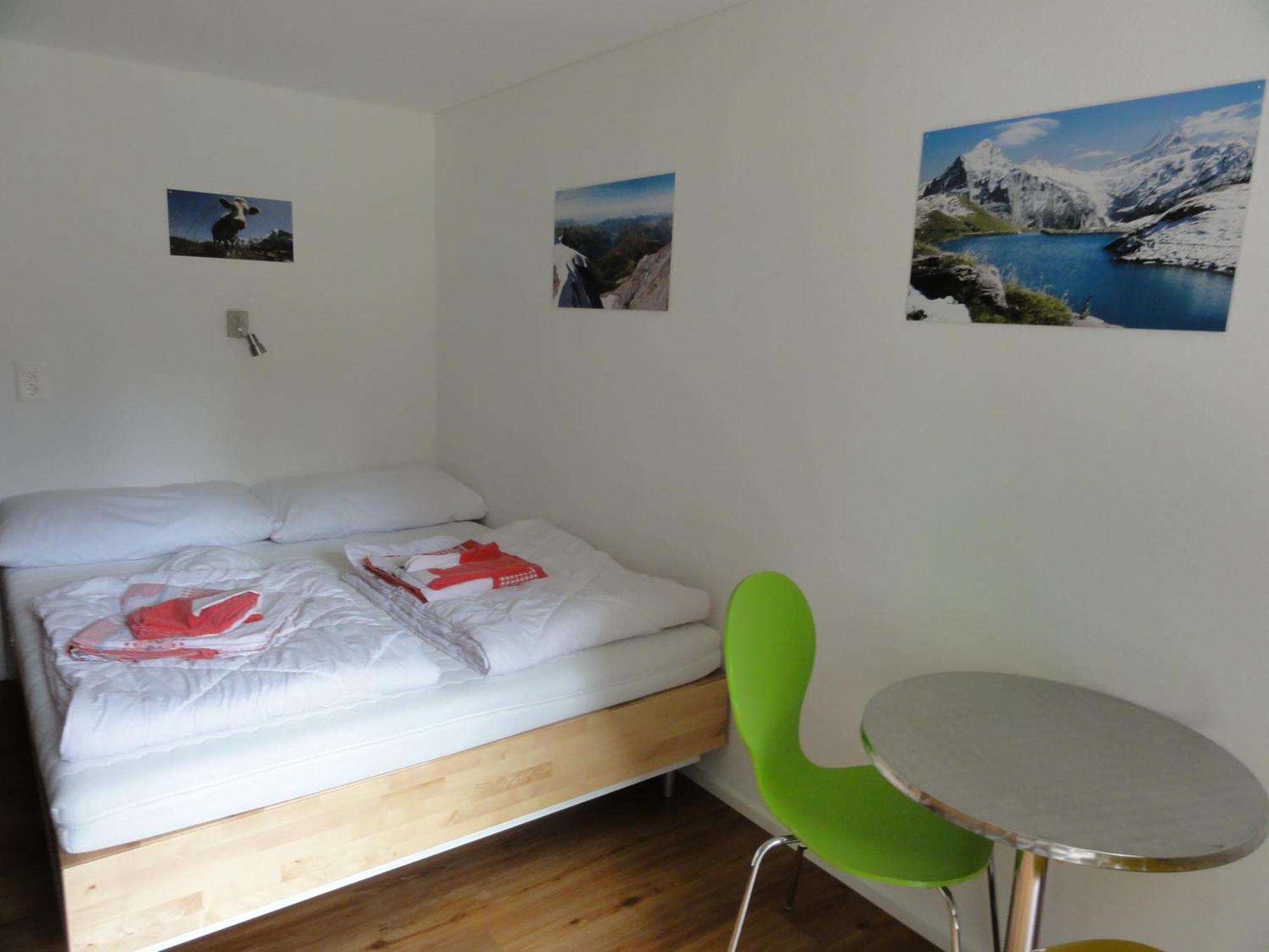 Valley Hostel Лаутербрунен Екстериор снимка