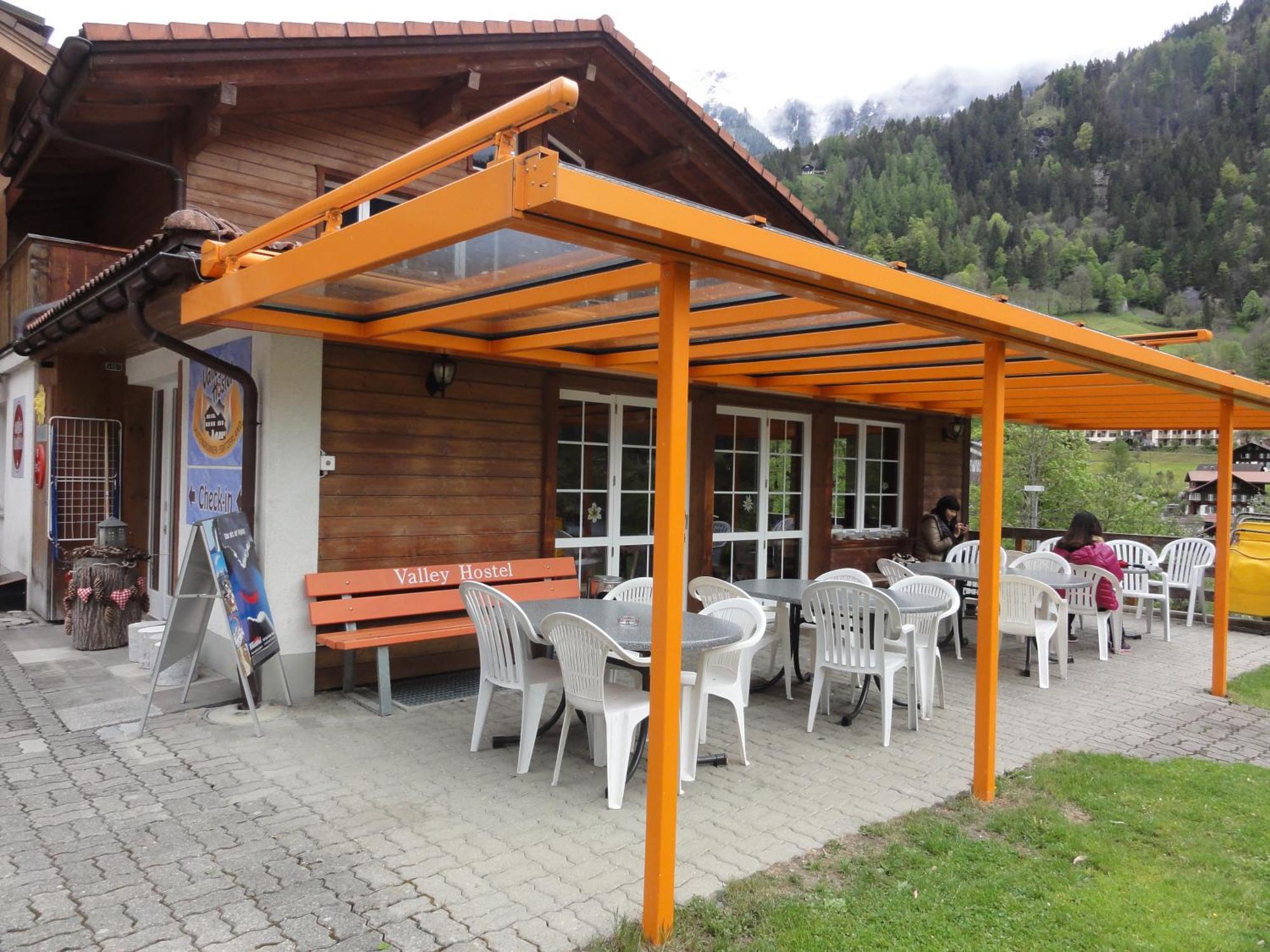 Valley Hostel Лаутербрунен Екстериор снимка