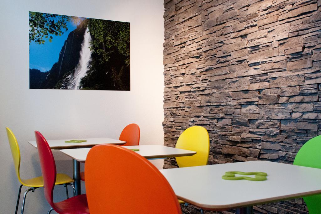 Valley Hostel Лаутербрунен Екстериор снимка