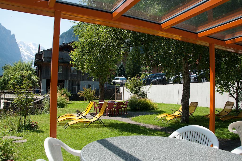 Valley Hostel Лаутербрунен Екстериор снимка